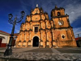 Nicaragua walking tour holiday