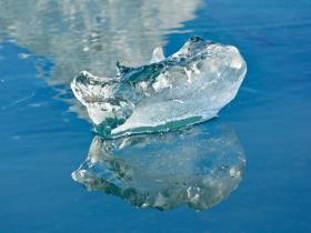 Ice floating in Lagoon
