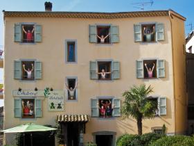 the frogs welcome you in saint Jeannet Cote d'Azur...
