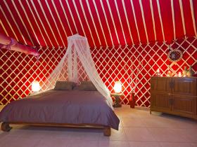 2 large king size beds