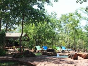 Prana Tent & Pool