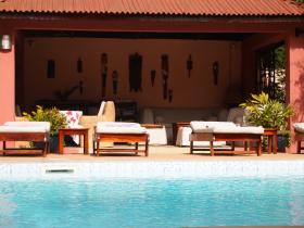 The Bantaba - eat, read and relax