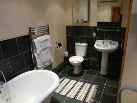 Luxury bathroom in The Stables