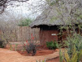 Camp Tsavo Banda Accomodation
