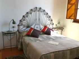 sunny rom with magnificent view over the Assisi's valley