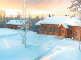 Finland winter activity holiday & Northern Lights