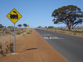 Self drive tour in Australia, Perth, Pinnacles and Shark Bay