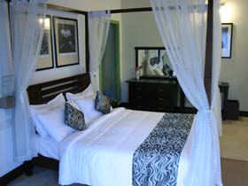 A suite room at Aanavilasam