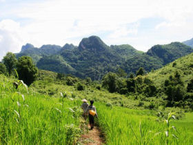 Laos classic tour, off the beaten track
