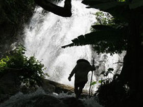 Laos classic tour, off the beaten track