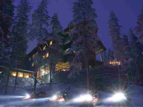 Wild Taiga winter activity holiday, Finland