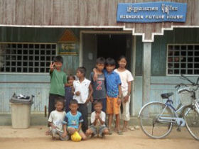 Volunteer with orphans in Ho Chi Minh City, Vietnam