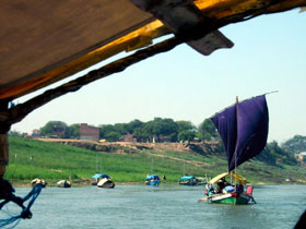 Ganges tour, Delhi to Calcutta