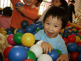 Volunteer with children in China