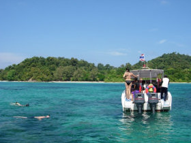 Small group family holiday in Thailand