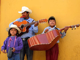 Small group tour to Mexico and Guatemala