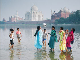 Delhi to Kathmandu tour