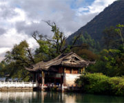 Group tour of Yunnan_YunBlackDragonPool