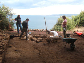 Archaeology volunteering in Tuscany, Italy