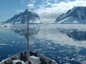 Classic Antarctica cruise