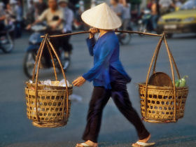 Indochina tours, Discoverer