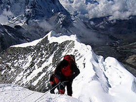 Island Peak trekking holiday in Nepal