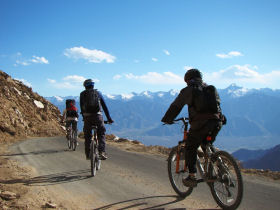 Ladakh mountain biking holiday in India