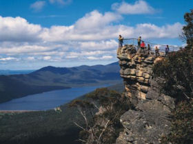 Grampians walking holidays, Victoria, Australia