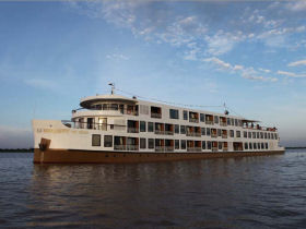 Luxury Mekong River cruise, Vietnam and Cambodia
