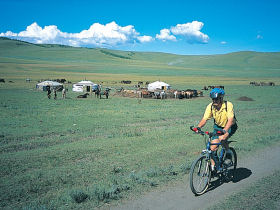 Mongolia cycling holiday