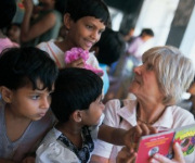 Community work with children in Sri Lanka_reading
