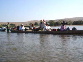 Cheap Holidays to Madagascar pirogue holiday from 700 EUR provided by Responsible Travel