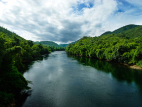 Thailand trekking & rafting holiday