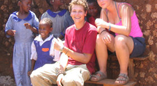 Family volunteering holidays