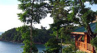 Sleeping up to 6 villa holidays