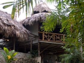 Lake Peten ecolodge accommodation in Guatemala