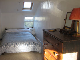 Vegetarian bed & breakfast in West Wales 