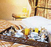 Bedroom and breakfast, 3-star manor house hotel in France