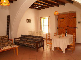Flat 1 - large 1 bedroom