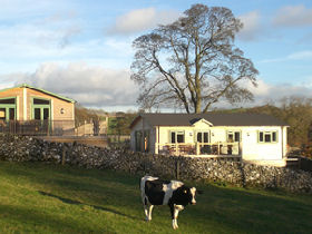 Peak District self catering log cabins, England