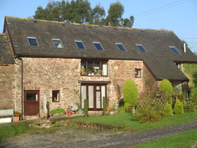 Devon self catering farm cottages, near Dartmouth, England