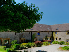 Peak District self catering cottage sleeps up to 10 people, Derbyshire