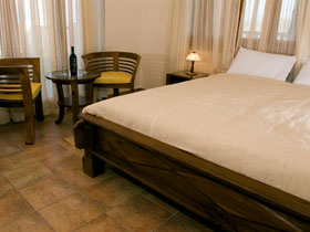 Cyprus hotel accommodation in Lysos