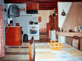 Crete villa accommodation sleeping 6, Greece