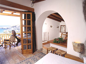 Traditional stone house accommodation in Crete