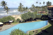 Pool, luxury beach resort in Sri Lanka