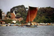 Boat excursion, Luxury hotel in Sri Lanka
