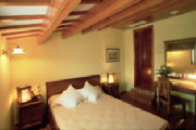 Menorca hotel, bedroom