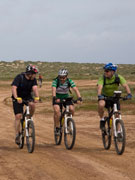 Cyclists in La Graciosa, Lanzarote. Photo by Nick Haslam
