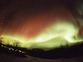 Search for the Northern lights holiday, Sweden